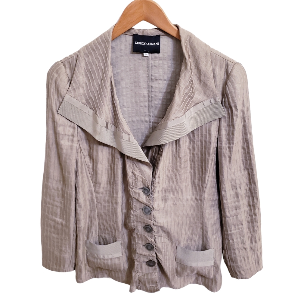 Giorgio Armani Beige Oversized Collar Button Up Blazer Jacket, Size 44